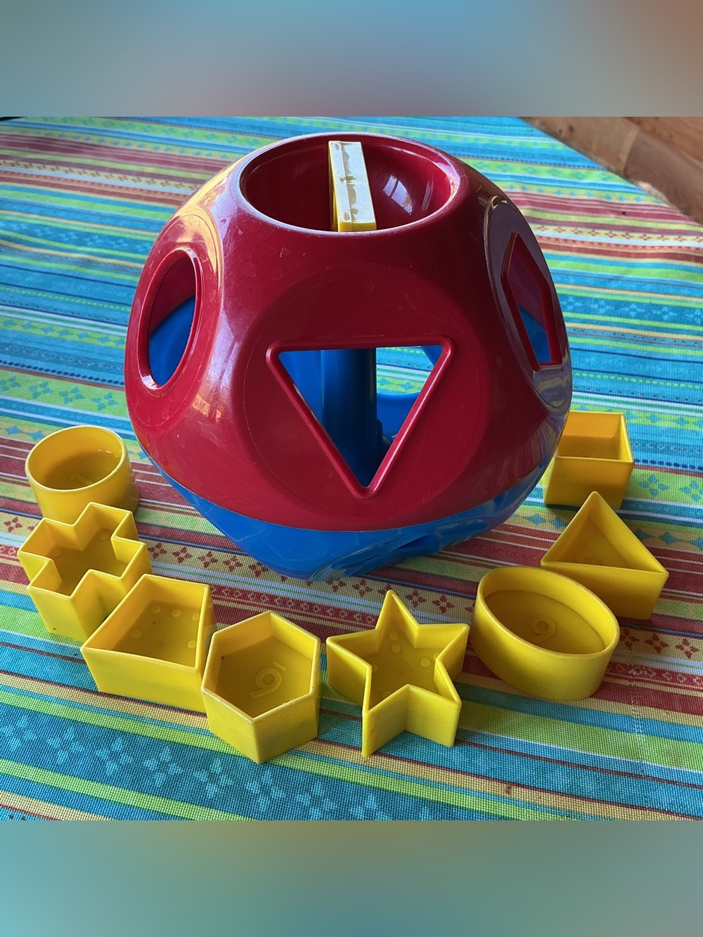 Tupperware Shape-O Toy - classic shape sorting toy